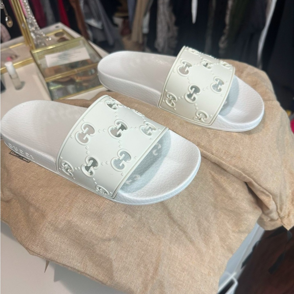 Brand new Gucci white Slide Sandals